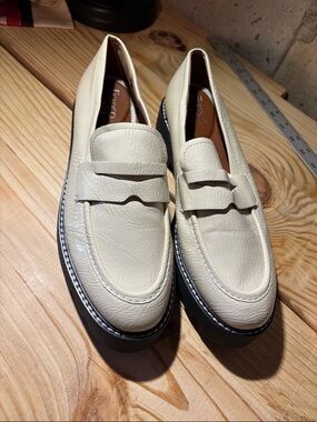 Franco Sarto Cream Leather Penny Loafers
